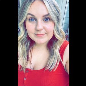 Meet your Posher, Madie